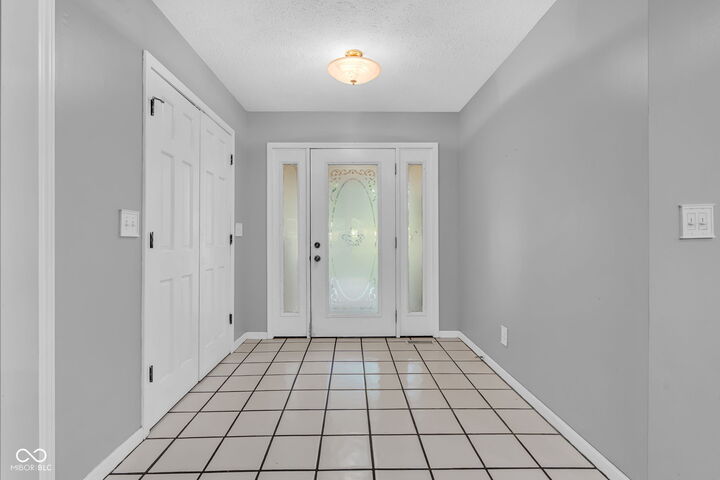 Property Photo:  5866 S 50 W  IN 46181 