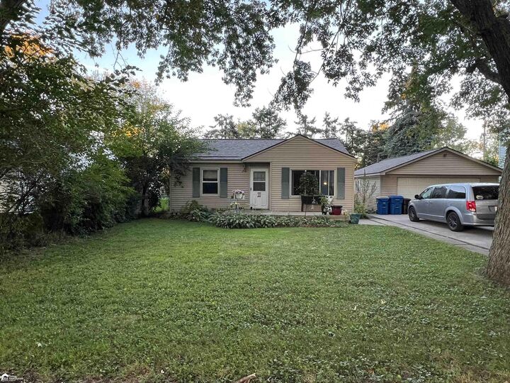 Property Photo: 2816 Wisner Street MI 48329-2889