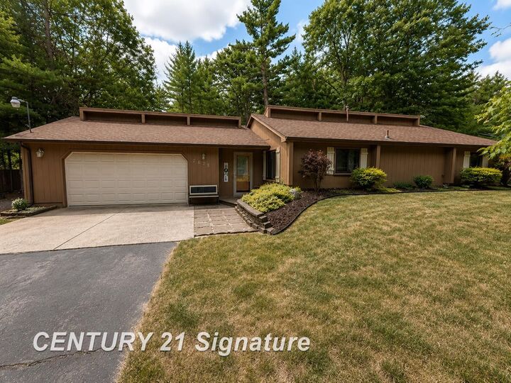 Property Photo:  2625 W Nestel Road  MI 48651 