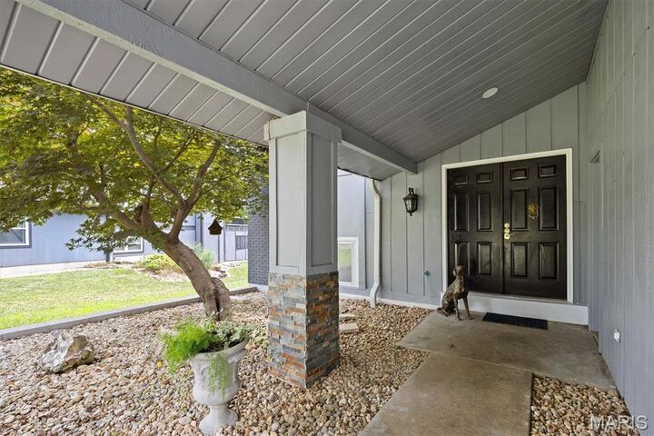 Property Photo: 77 S Meadow Lane IL 62034
