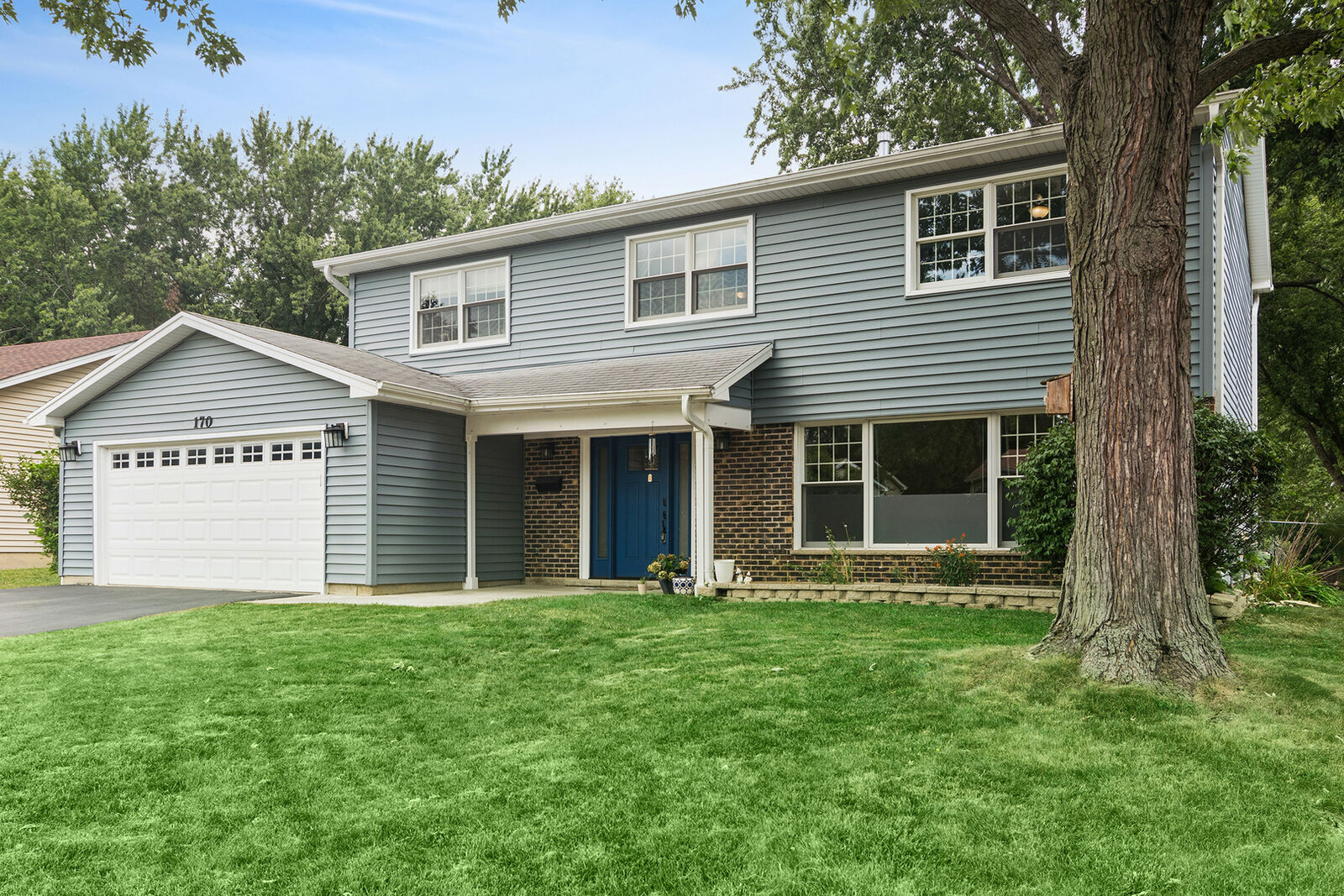 Property Photo:  170 Pebble Creek Drive  IL 60047 