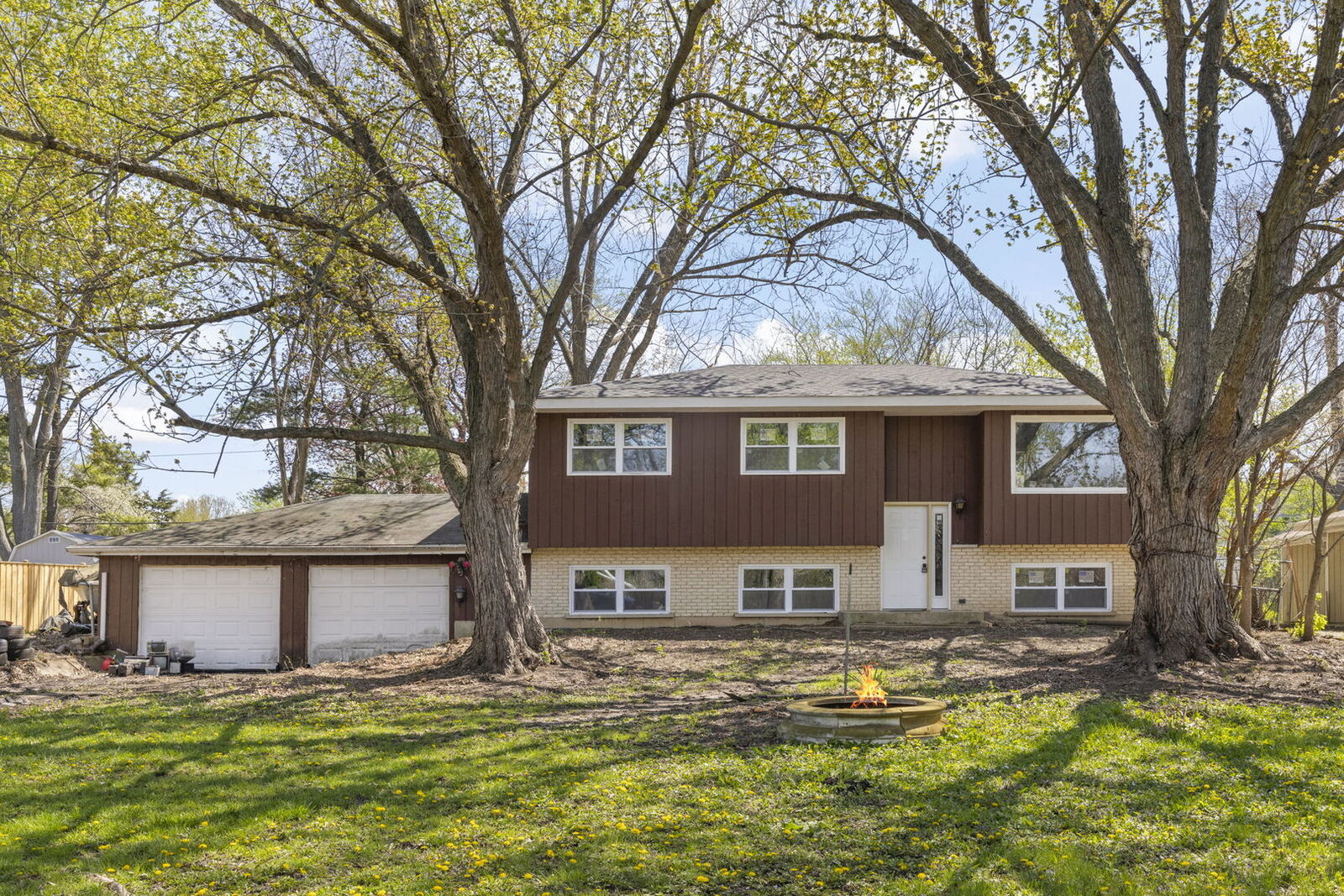 Property Photo:  3N607 Kenwood Avenue  IL 60185 