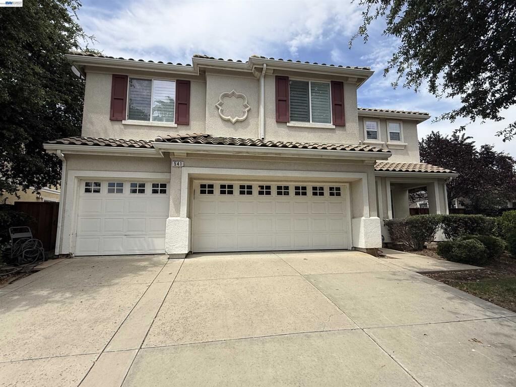 Property Photo:  541 Coconut Street  CA 94513 