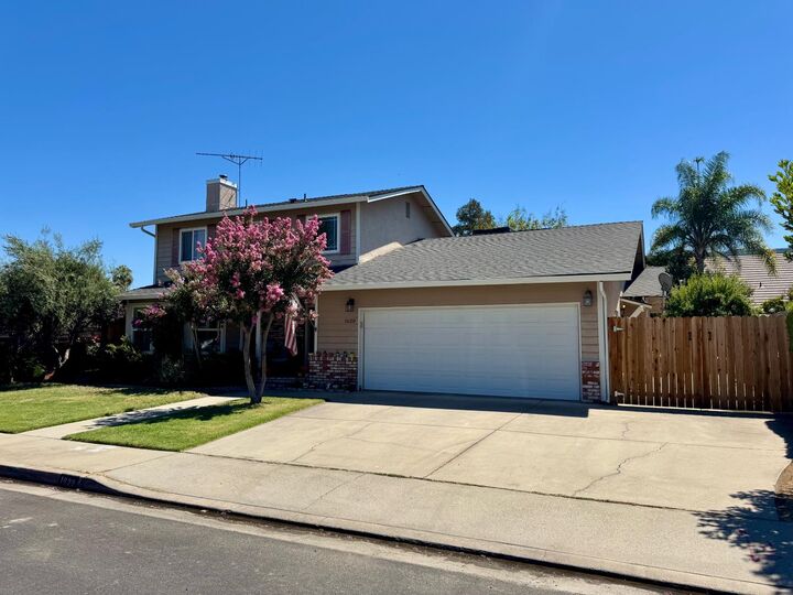 Property Photo: 1620 N Highlands Avenue CA 95382