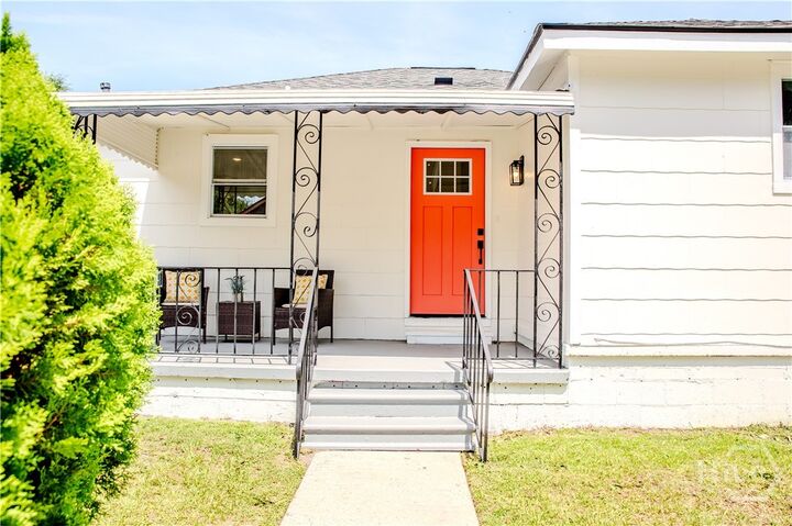 Property Photo: 201 Lawton Avenue GA 31404