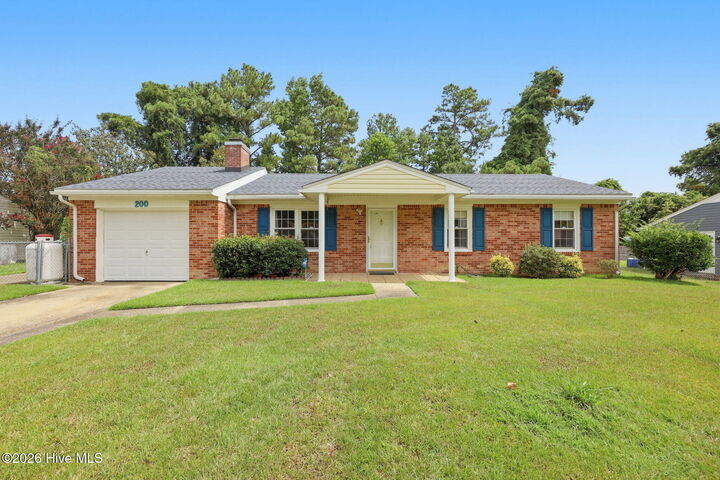 Property Photo:  200 Royal Drive  NC 28546 
