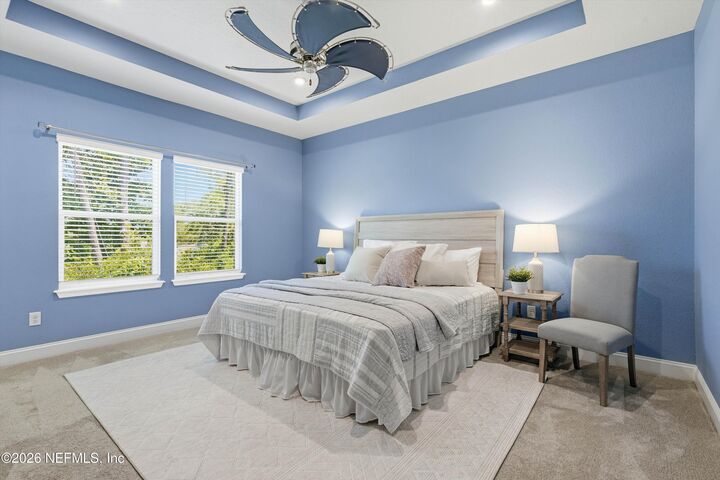 Property Photo: 14135 Backbarrier Road FL 32224
