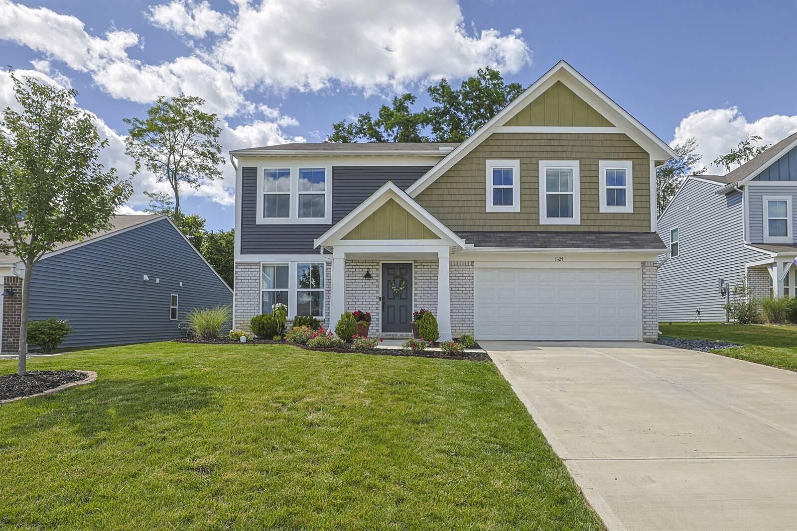 Property Photo: 1327 Meadowcrest Circle KY 41051