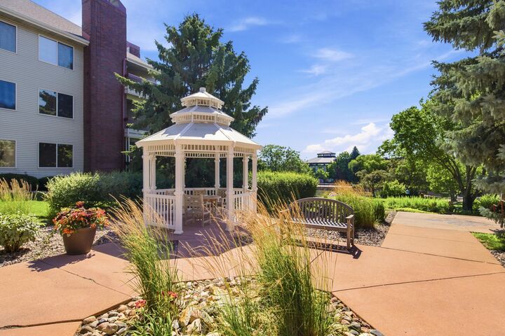 Property Photo:  7440 Edinborough Way 4116  MN 55435 