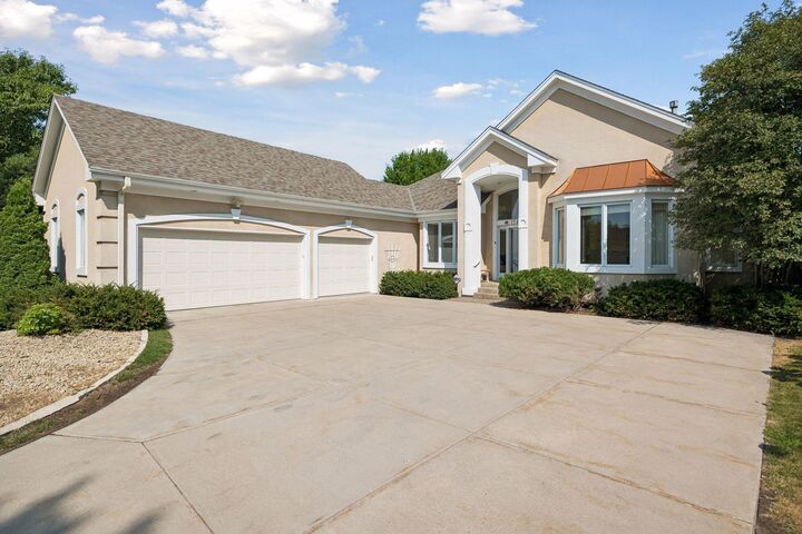 Property Photo:  11464 Telluride Trail  MN 55305 
