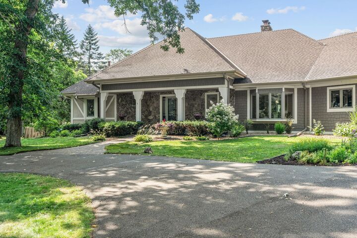 Property Photo: 592 County Road 24 MN 55391