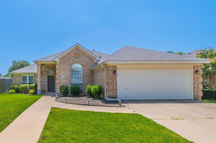Property Photo:  6917 Laurel Canyon Terrace  TX 76132 