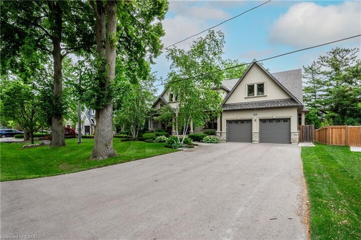 Property Photo: 249 Lakeside Avenue ON L7N 1Y4