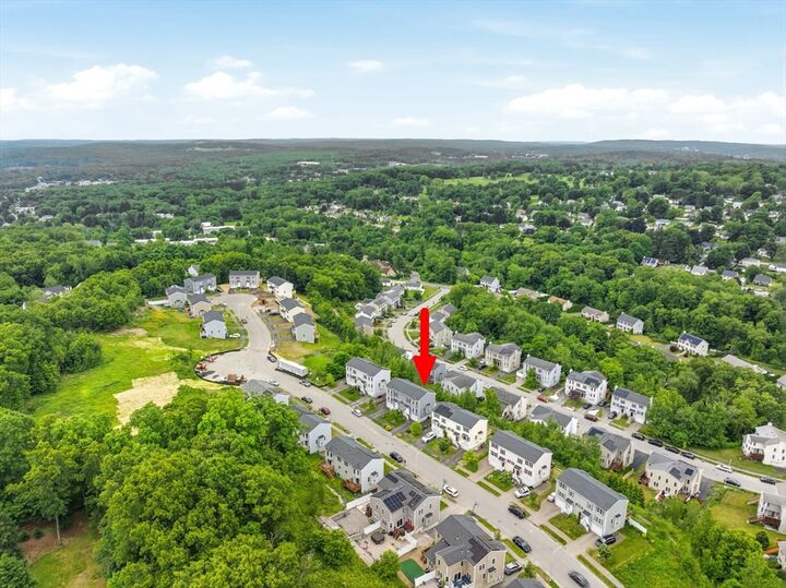 Property Photo:  34 Bittersweet Blvd  MA 01607 