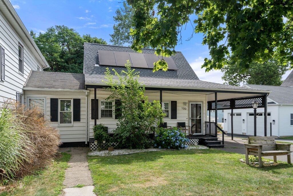 Property Photo: 100 Chestnut 100 MA 01089