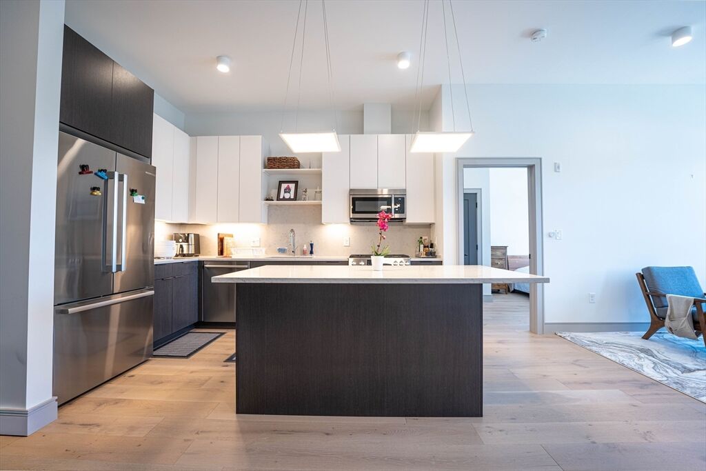 Property Photo:  101 N Beacon St 309  MA 02472 