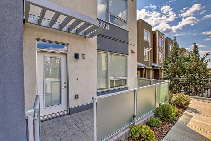 Property Photo: 8539 8A Avenue SW AB T3H 4C7