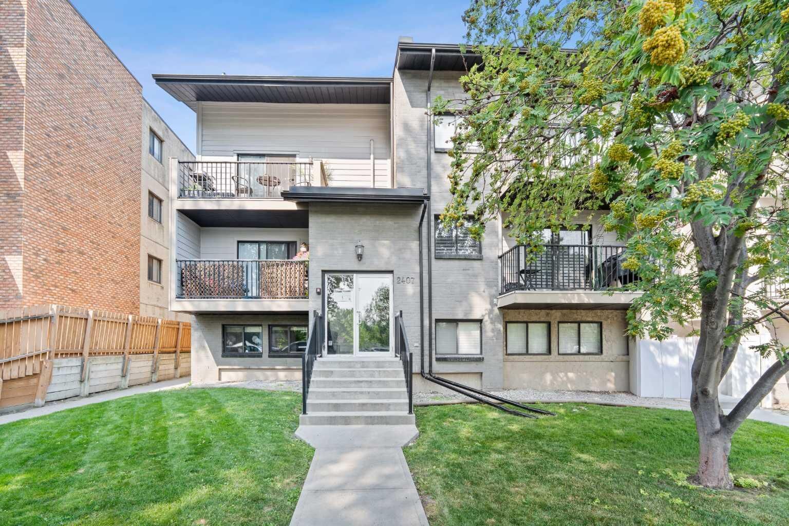 Property Photo: 2407 17 Street SW 2 AB T2T 4M9