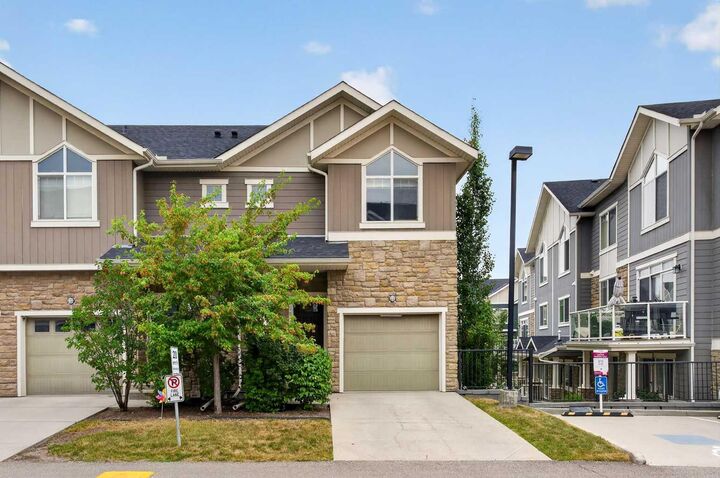 Property Photo: 558 Evanston Manor NW AB T3P 0R8