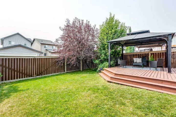 Property Photo: 1153 Kingston Crescent SE AB T4B 0G1