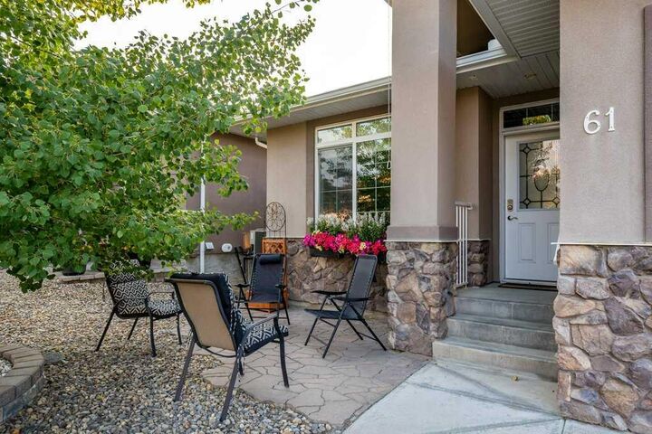 Property Photo: 61 River Heights View AB T4C 0E6
