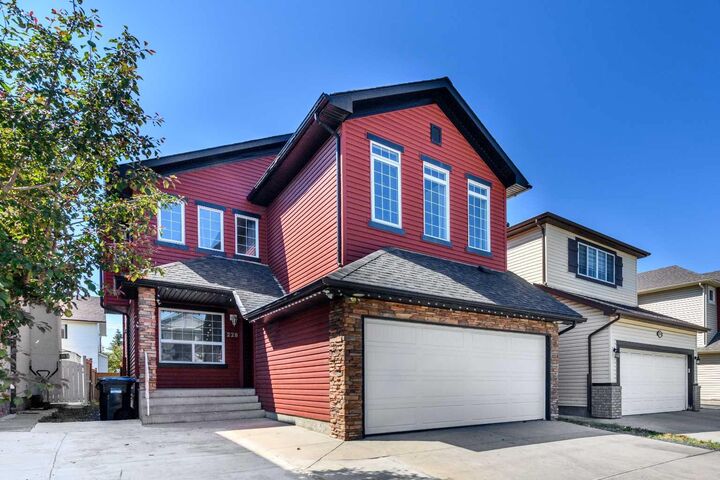 Property Photo: 228 Saddlecrest Way NE AB T3J 5N2
