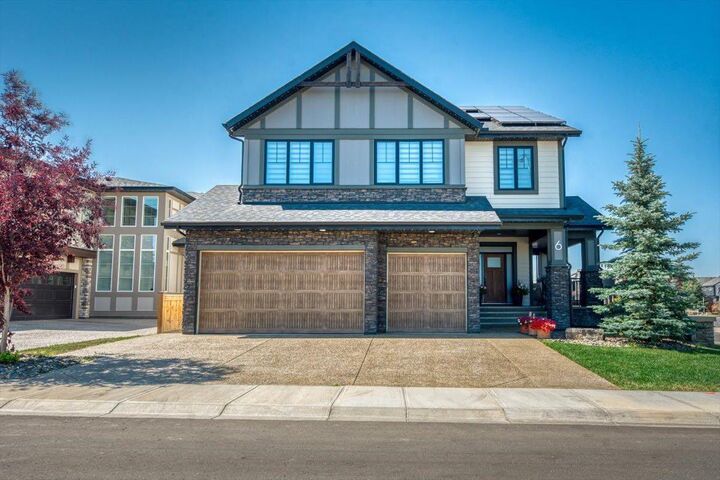 Property Photo: 6 Legacy Woods Crescent SE AB T2X 2G5