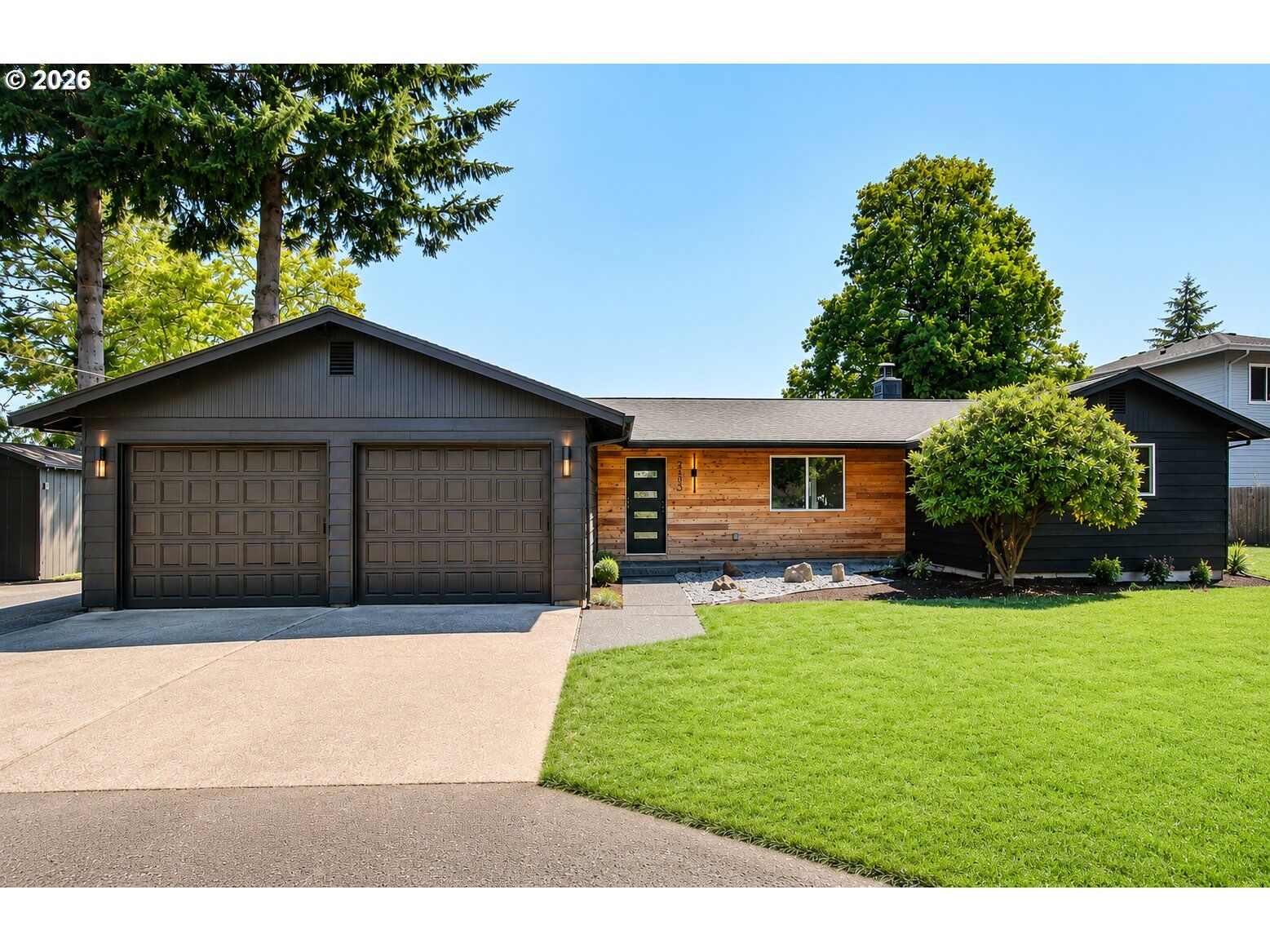Property Photo:  1283 NE 49th St  WA 98663 