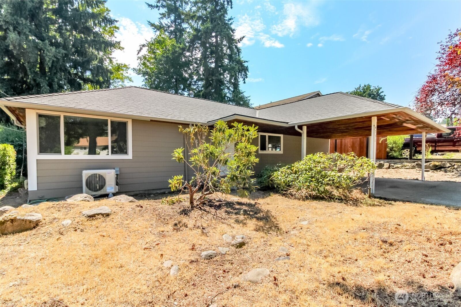 Property Photo: 4751 S 172nd Place WA 98188