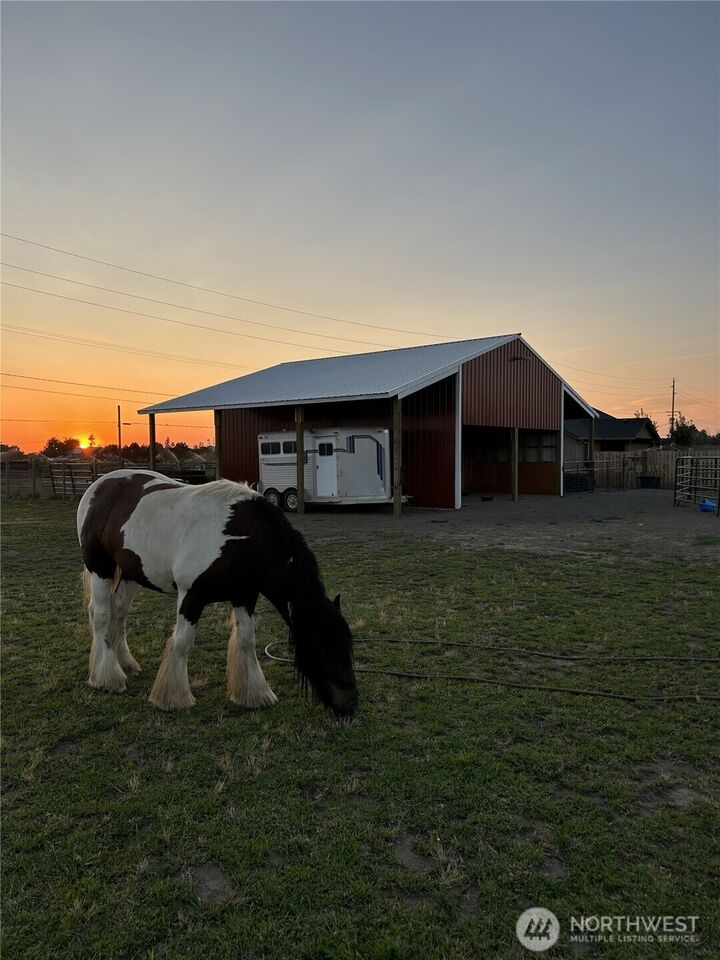 Property Photo: 323 S Hussey Street WA 99362