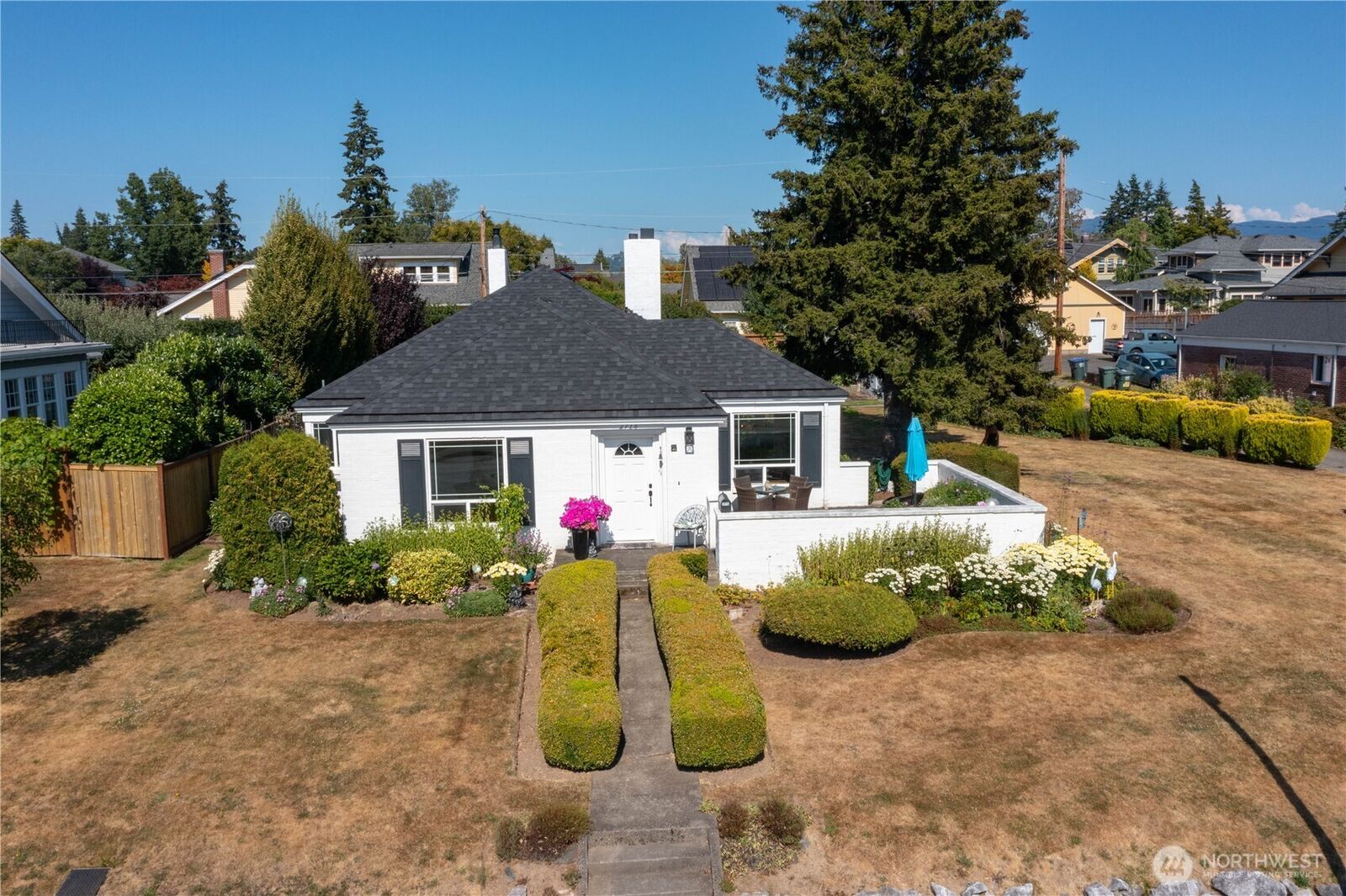 Property Photo:  2716  Cornwall Avenue  WA 98225 