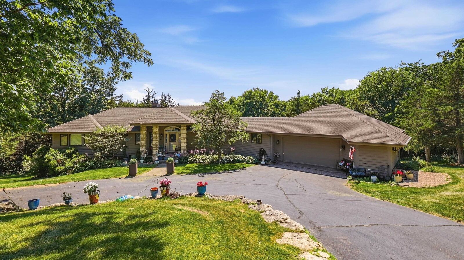 Property Photo:  21 Harbor Drive  IL 61036 