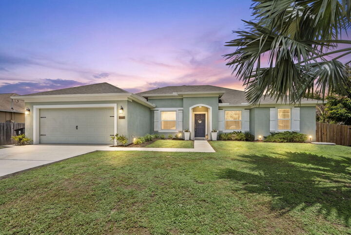 Property Photo: 2141 SW Leafy Road FL 34953
