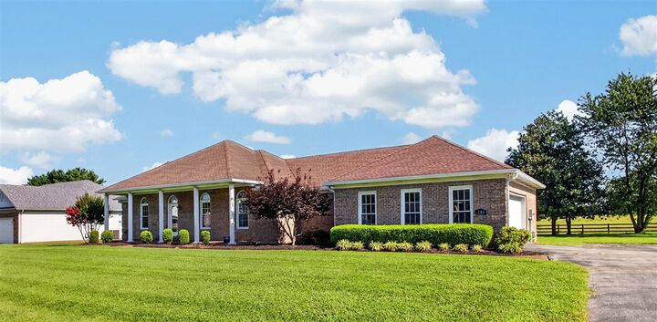 Property Photo:  189 Hunters Crossing  KY 42104 