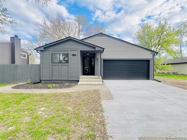 Property Photo: 570 Hidden Ridge Drive MI 48083