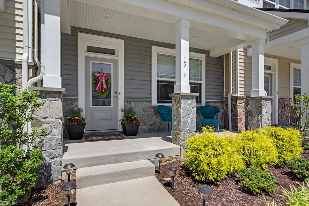 Property Photo:  1514 Stanford Ln  VA 23608 