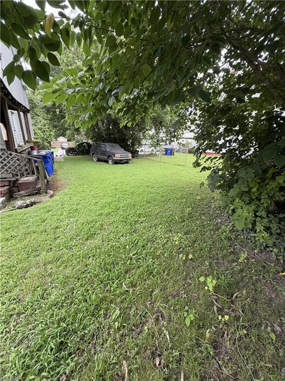 Property Photo: 422 Clifton St VA 23523