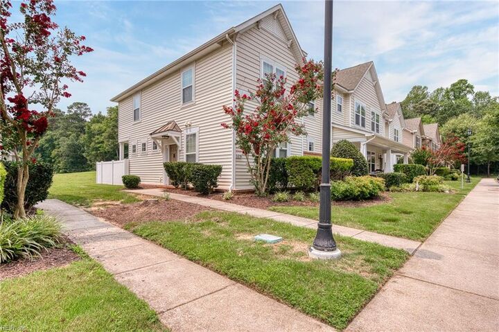 Property Photo:  3215 Kenton Ct  VA 23168 