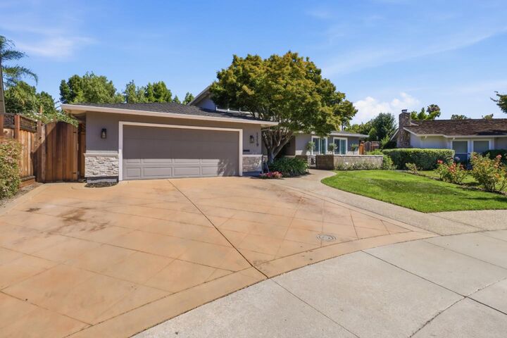 Property Photo: 1519 Peregrino Way CA 95125