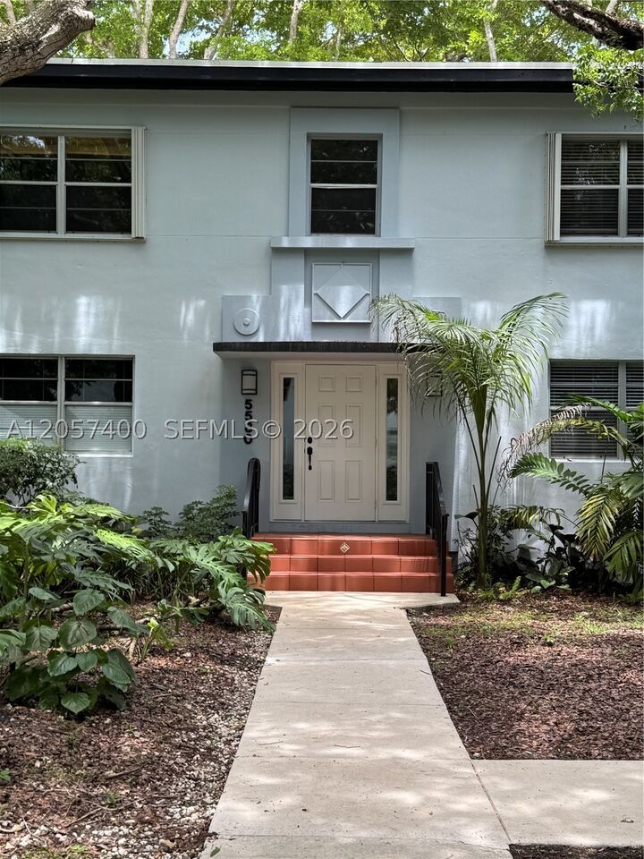 Property Photo:  5580 SW 78th St 137A  FL 33143 