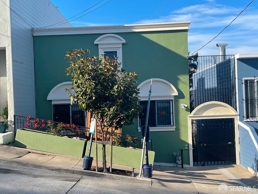 Property Photo:  224-224A Dwight Street  CA 94134 