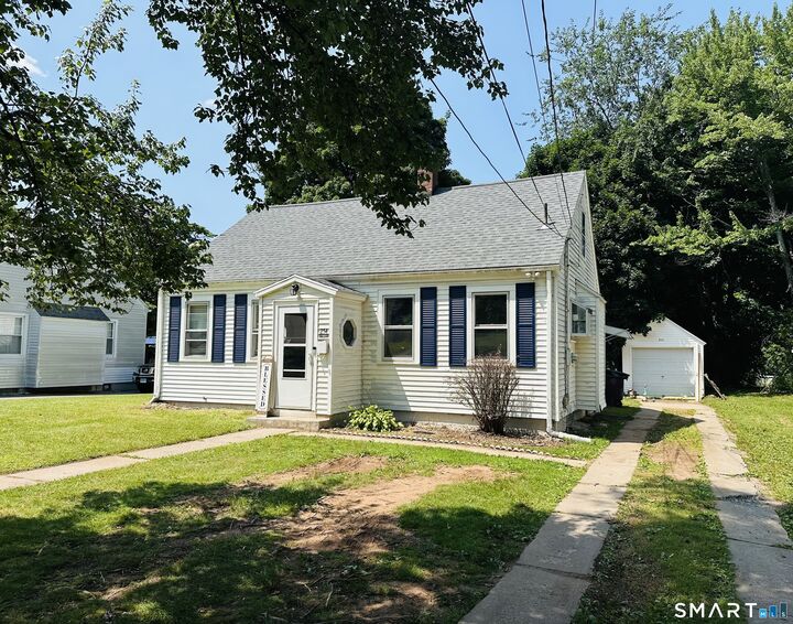 Property Photo:  254 Commonwealth Avenue  CT 06053 