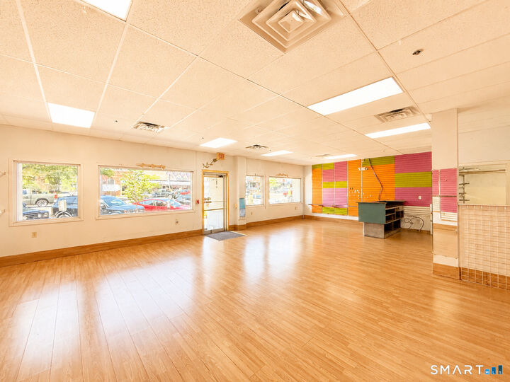 Property Photo:  388 Main Street  CT 06457 