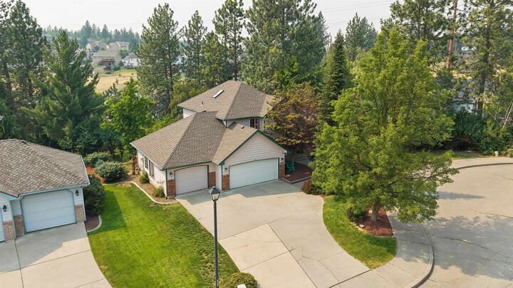 Property Photo:  5923 N Northwood Dr  WA 99212 