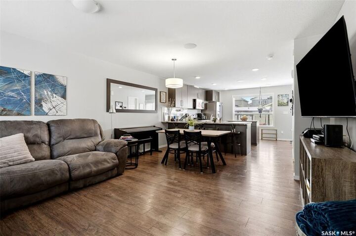 Property Photo:  5740 Glide Crescent  SK S4W 0P1 