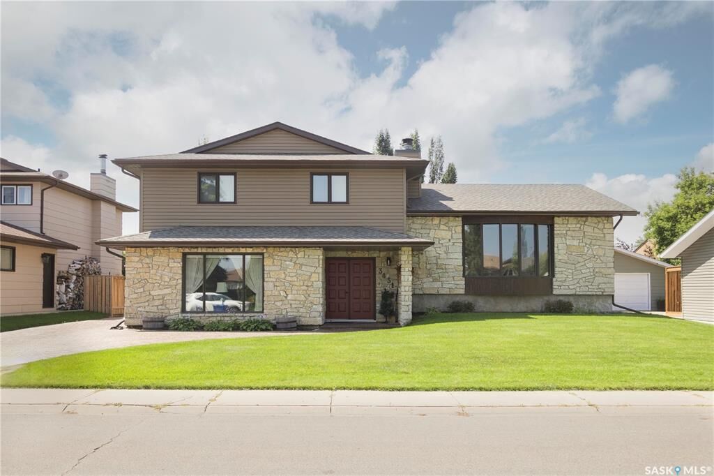 Property Photo:  3431 Eagle Crescent  SK S6V 7N5 