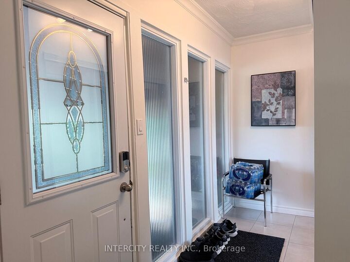 Property Photo:  36 Strathburn Boulevard  ON M9M 2K3 