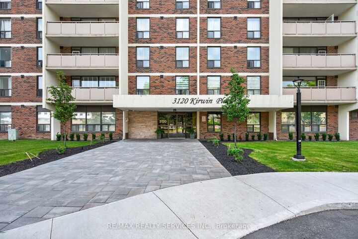 Property Photo:  3120 Kirwin Avenue 210  ON L5A 3R2 
