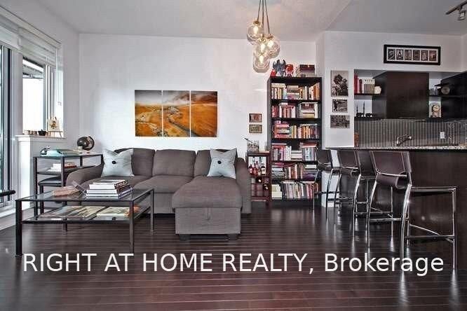 Property Photo:  35 Hayden Street 1413  ON M4Y 3C3 