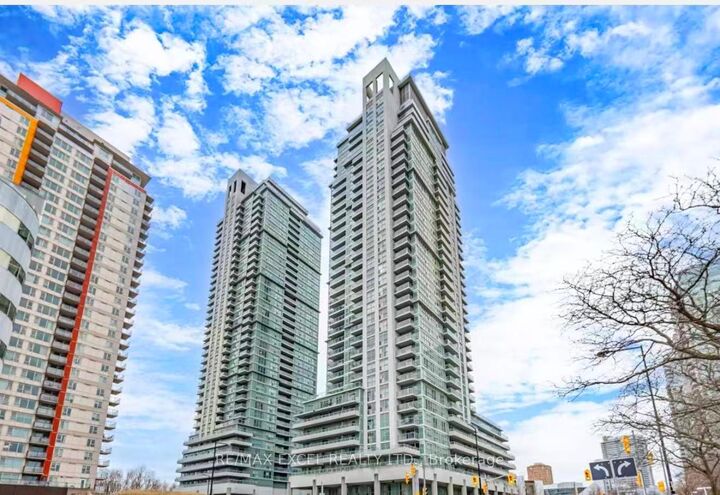 Property Photo:  70 Town Centre Court 2807  ON M1P 0B2 